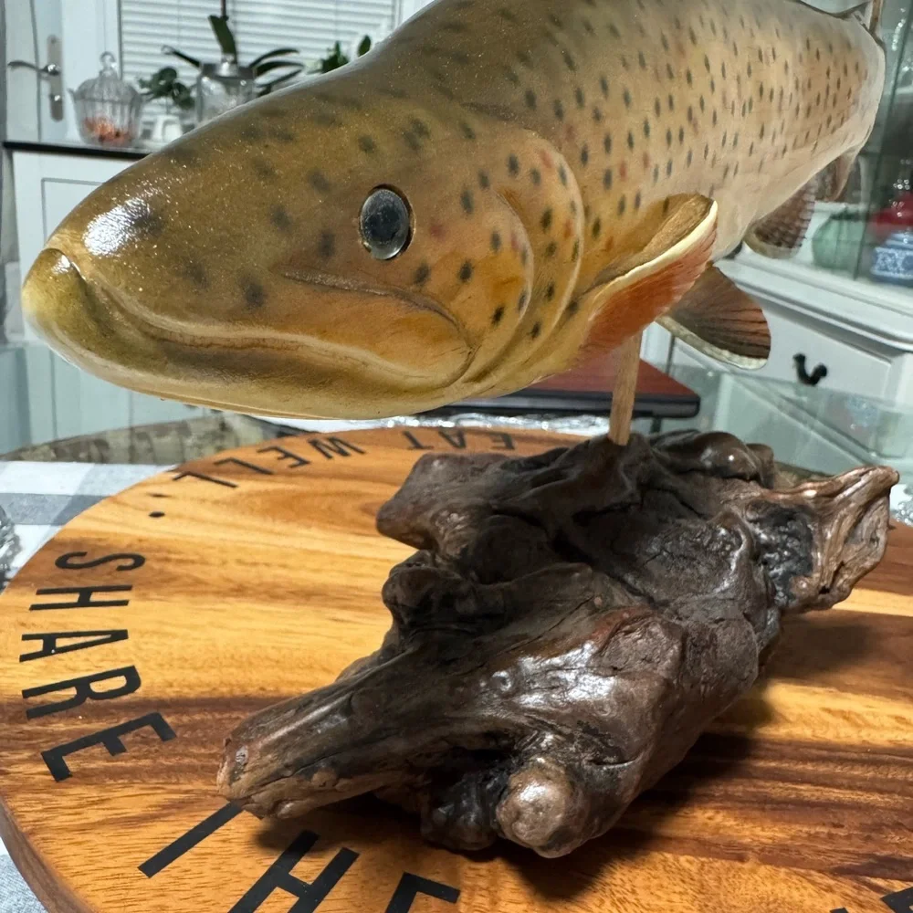 Vintage 1987 Handcrafted Brown Trout Sculpture on Driftwood Base! - Picture 8 of 11